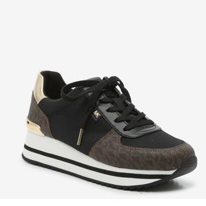 Michael Kors sneaker size 8